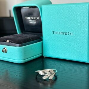 Tiffany & Co. Silver Leaf Ring with Blue Box